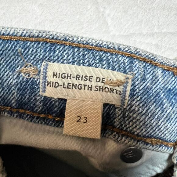 Madewell High Rise Mid Length Denim Shorts Woodvale Wash Size 23 Raw Hem - Picture 7 of 12